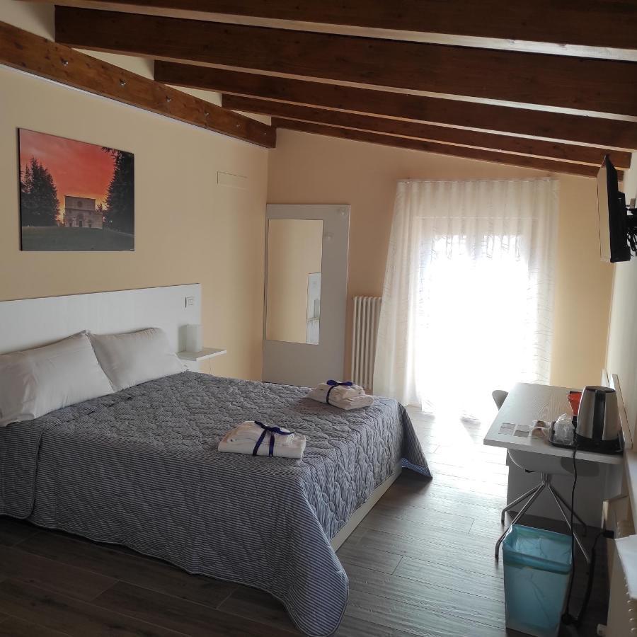 La Terrazza Del Quarto LʼAquila Kültér fotó